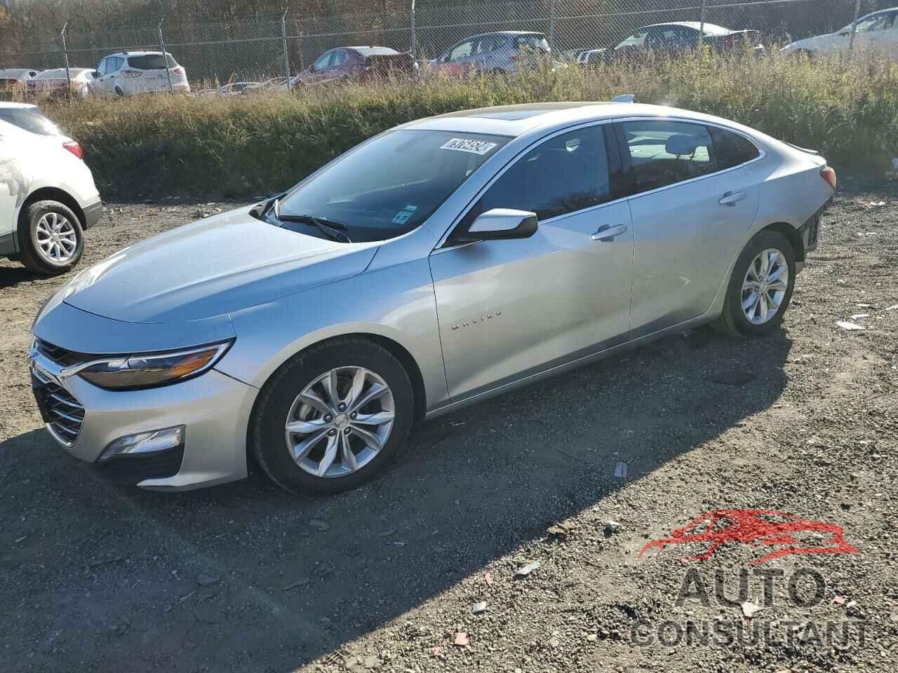 CHEVROLET MALIBU 2022 - 1G1ZD5ST3NF131310