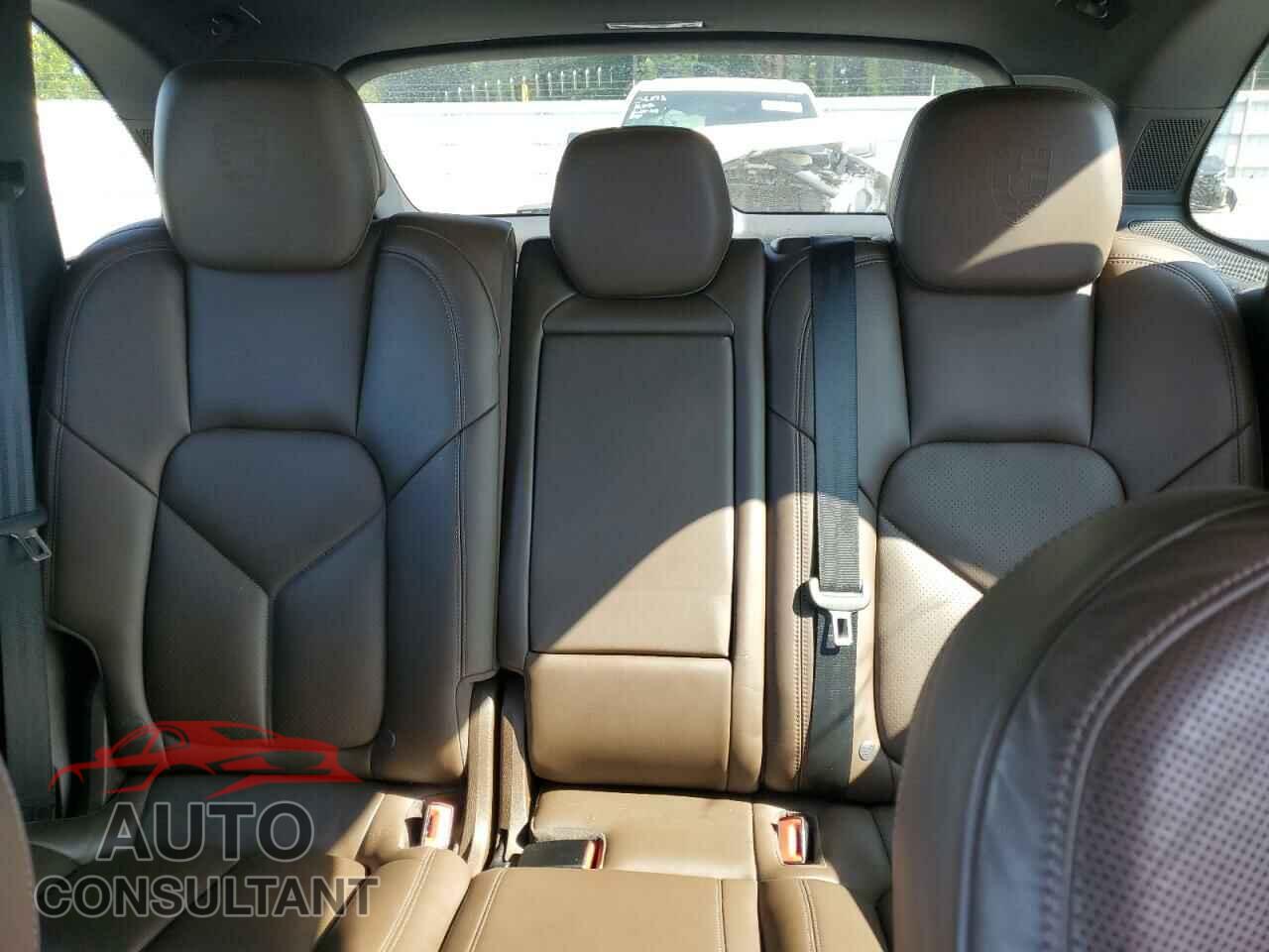 PORSCHE CAYENNE 2017 - WP1AE2A26HLA68295