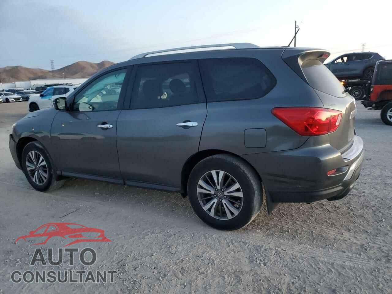 NISSAN PATHFINDER 2017 - 5N1DR2MN5HC609499