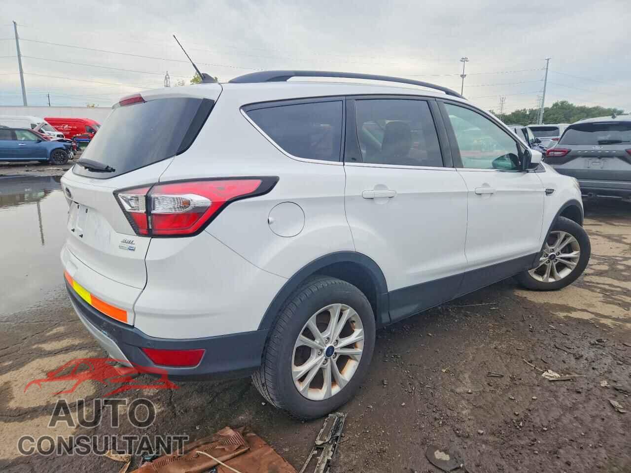 FORD ESCAPE 2018 - 1FMCU9HD5JUD23639