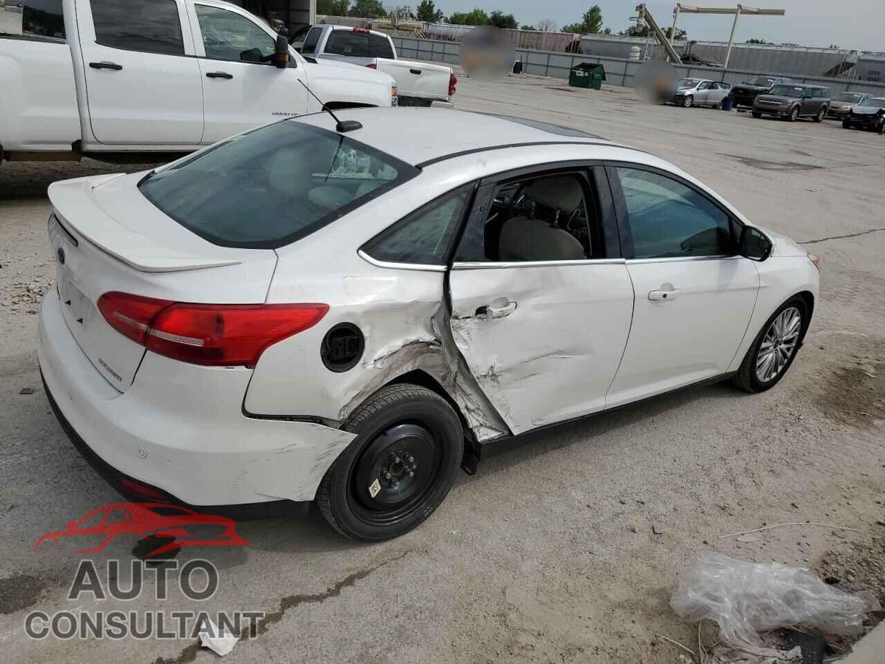 FORD FOCUS 2017 - 1FADP3J23HL264716