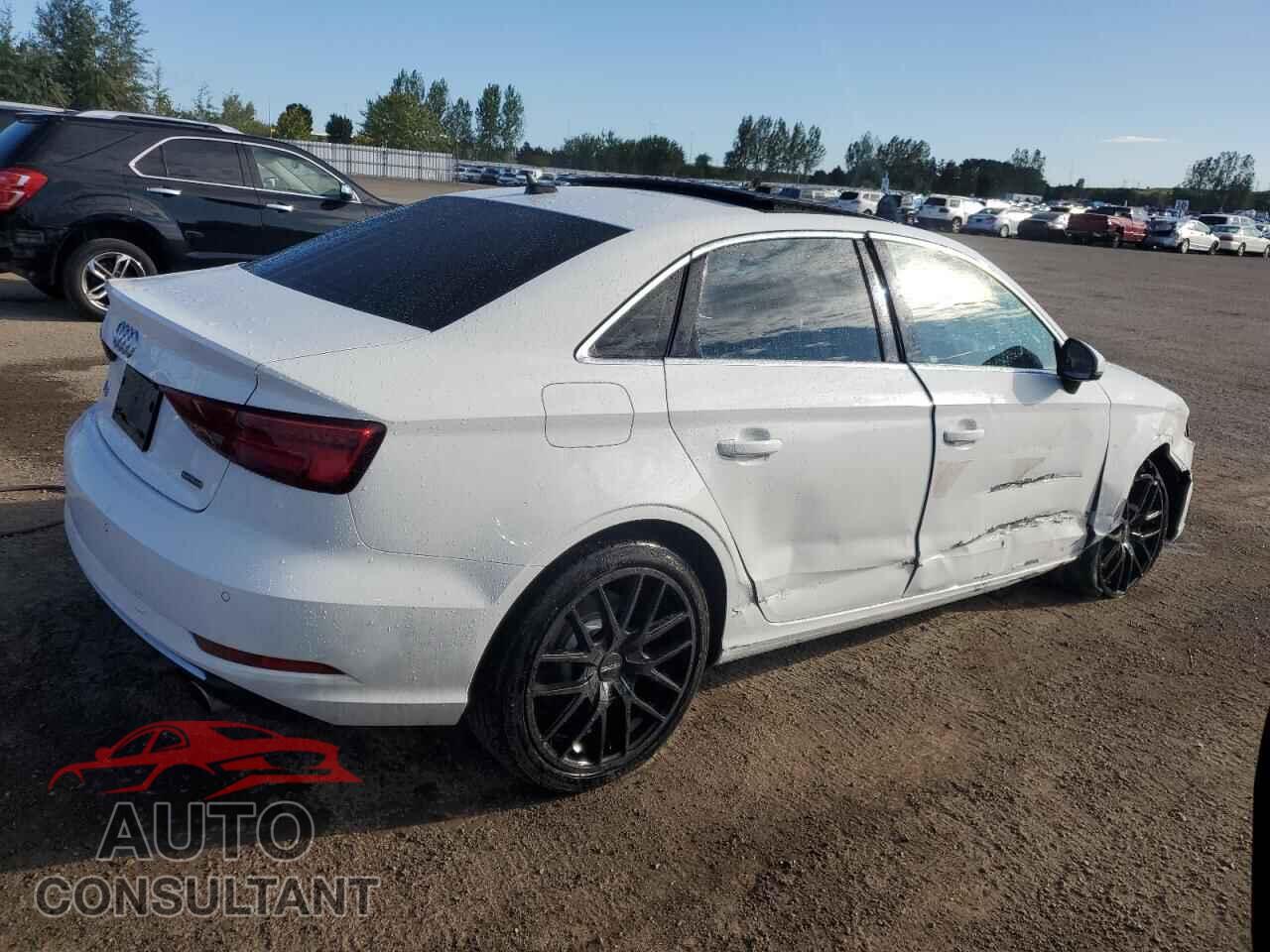 AUDI A3 2020 - WAUBEGFF0LA044347