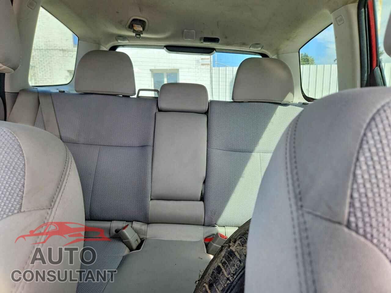 SUBARU FORESTER 2011 - JF2SHABC2BH717052