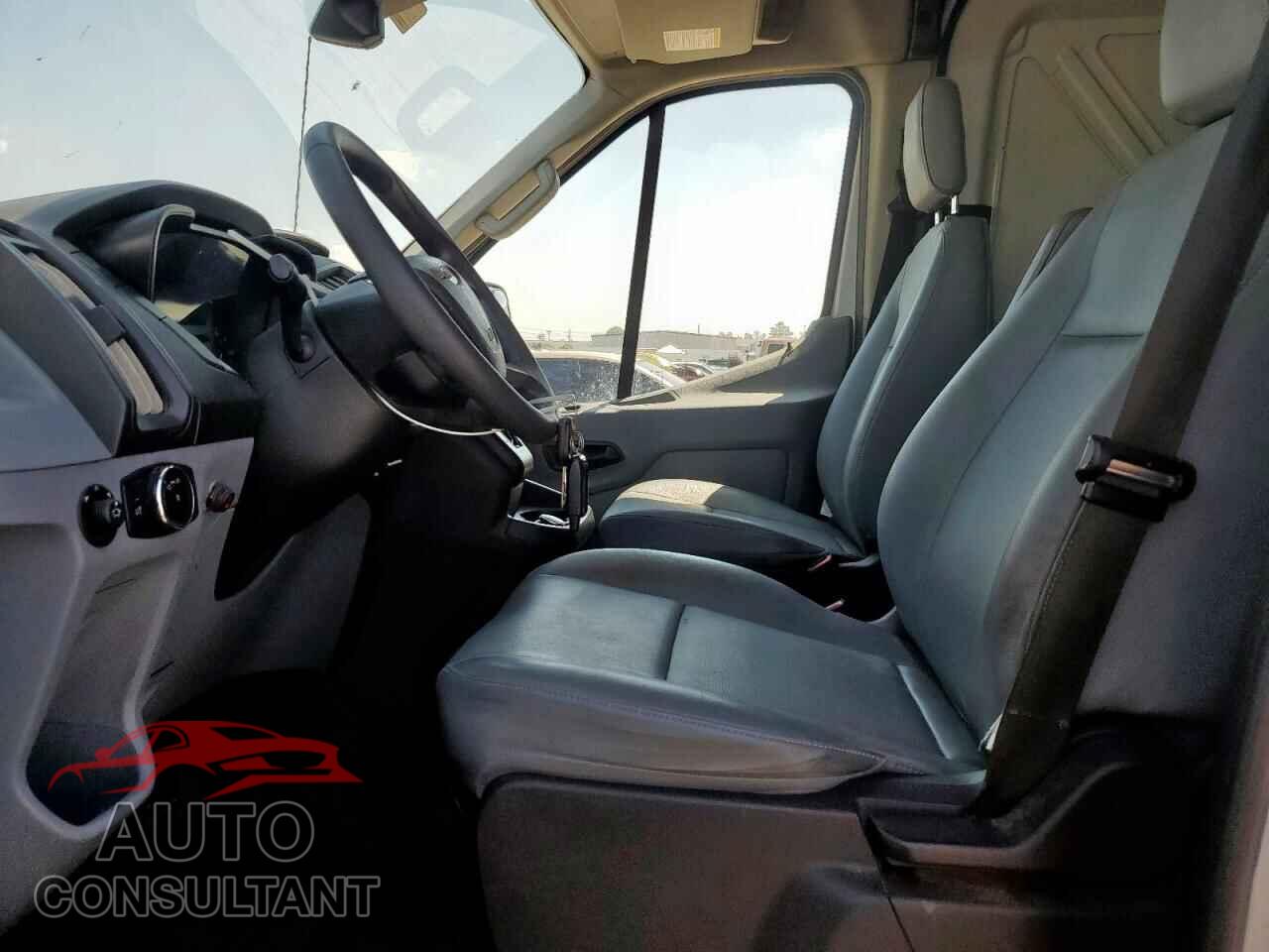 FORD TRANSIT 2019 - 1FTYR2CG5KKB41909
