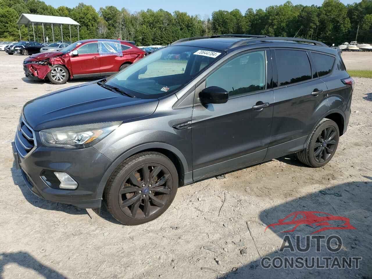 FORD ESCAPE 2017 - 1FMCU0GD7HUE00020