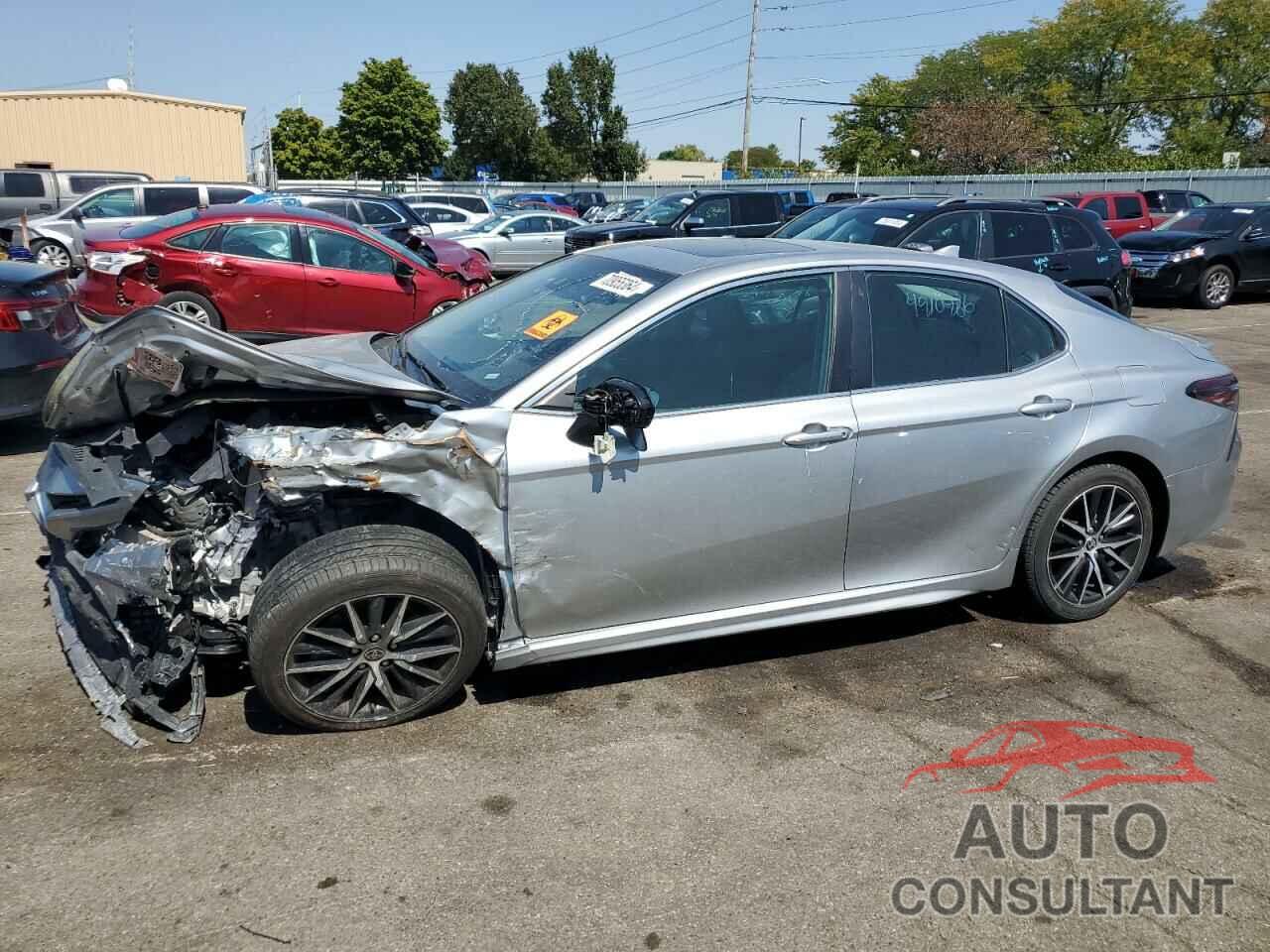 TOYOTA CAMRY 2022 - 4T1T11AK7NU637513