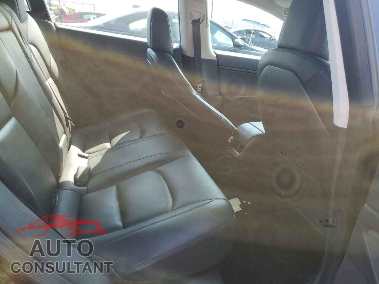 TESLA MODEL 3 2018 - 5YJ3E1EB8JF178532