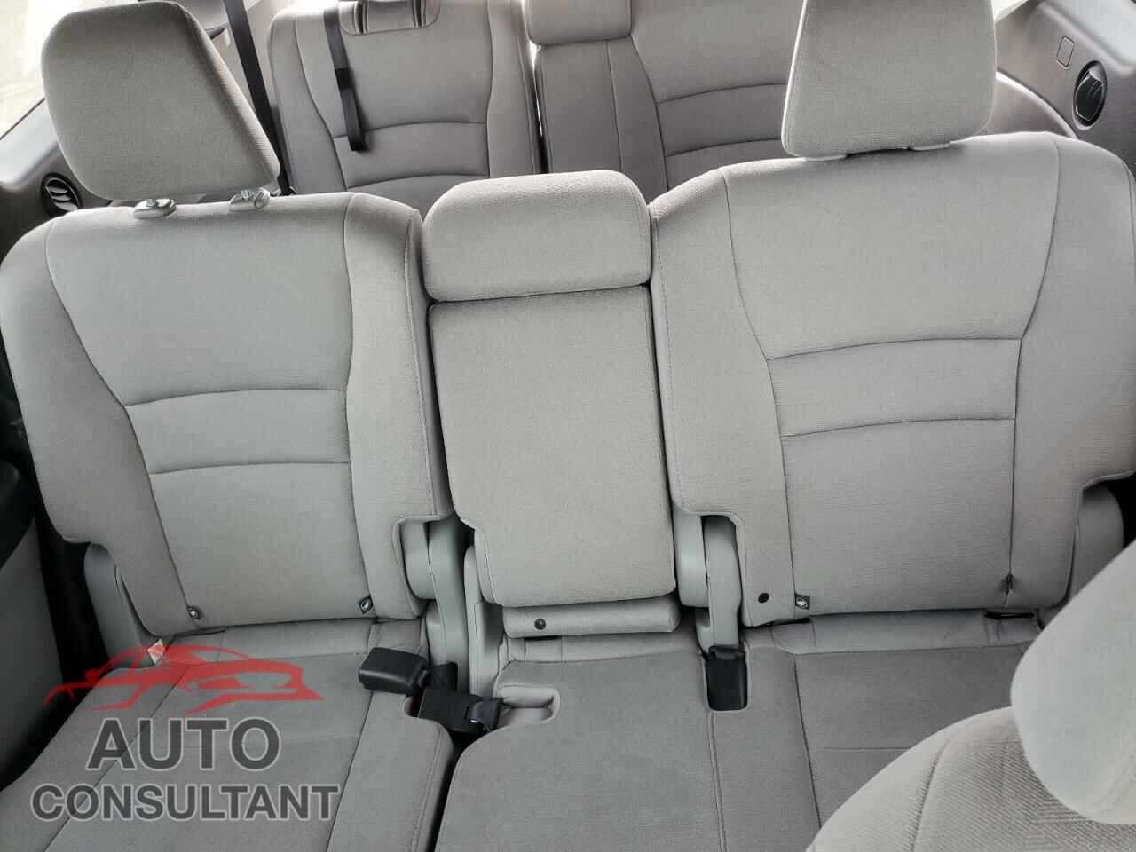 HONDA PILOT 2019 - 5FNYF5H36KB044456