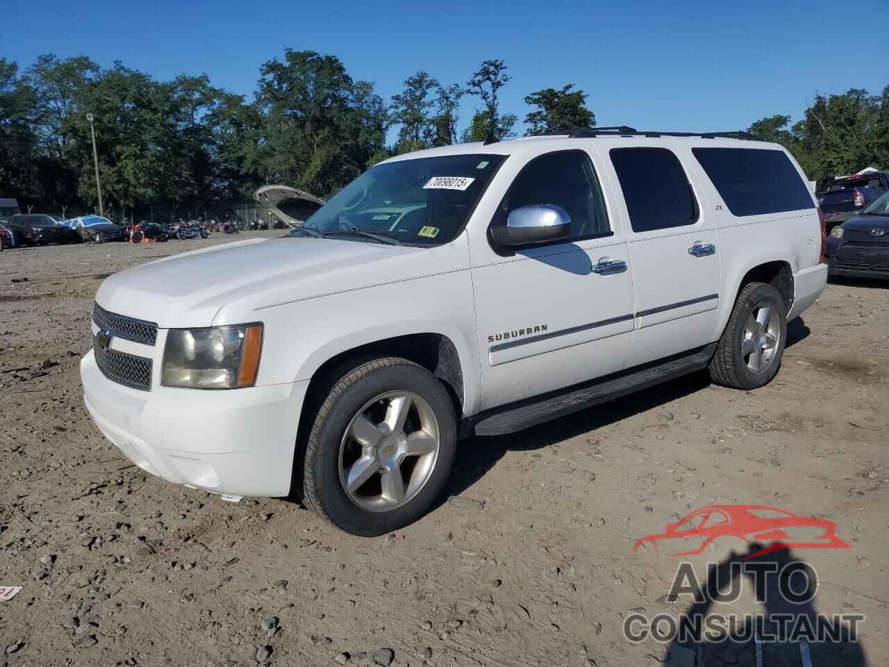 CHEVROLET SUBURBAN 2011 - 1GNSKKE39BR272389