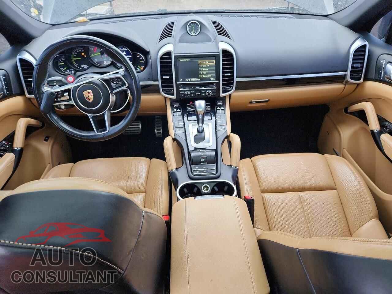 PORSCHE CAYENNE 2016 - WP1AE2A22GLA17567
