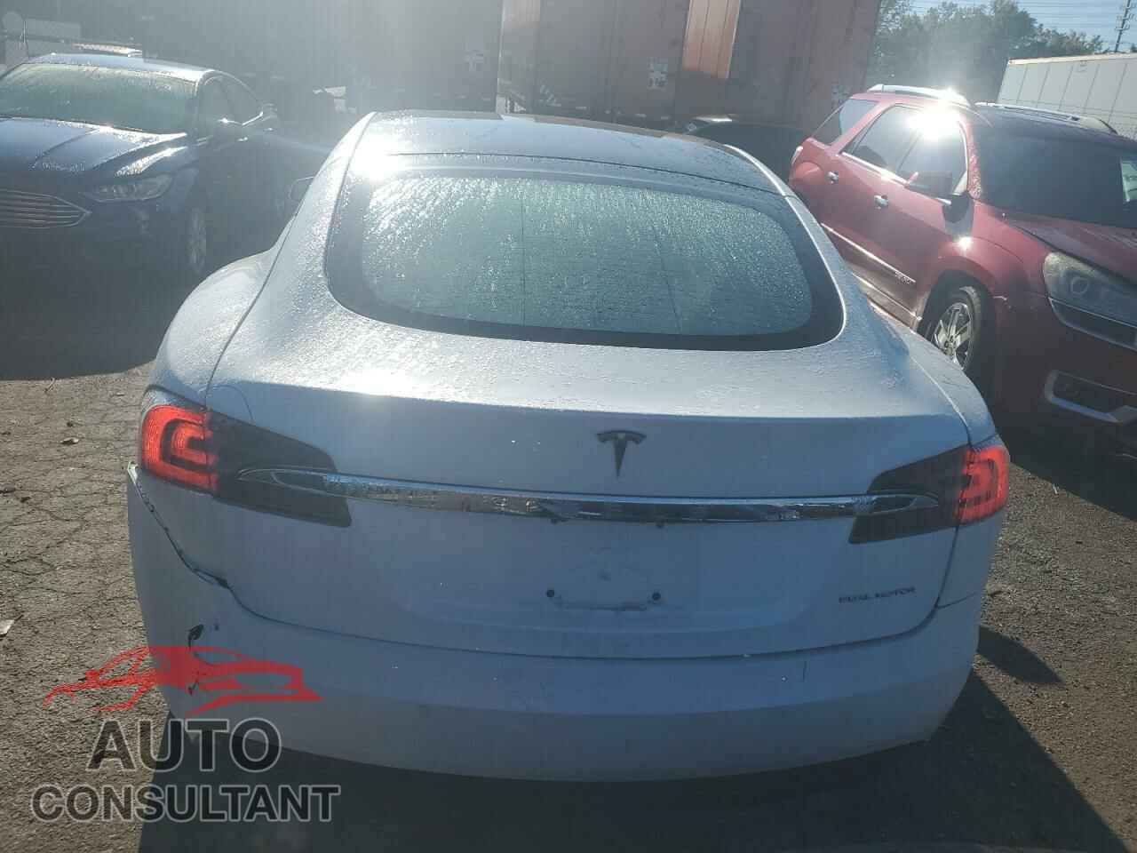 TESLA MODEL S 2020 - 5YJSA1E23LF349360