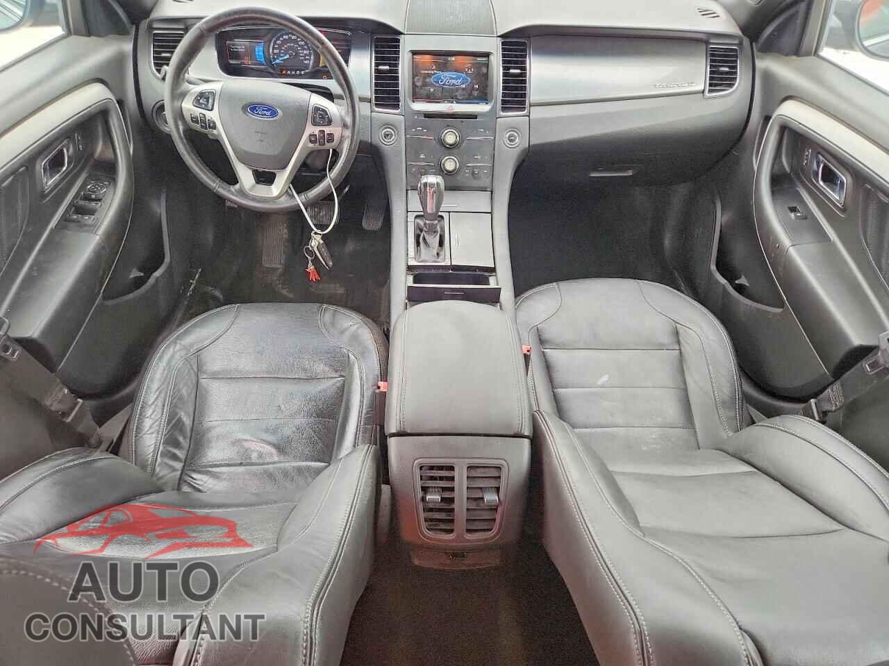 FORD TAURUS 2015 - 1FAHP2E82FG164543