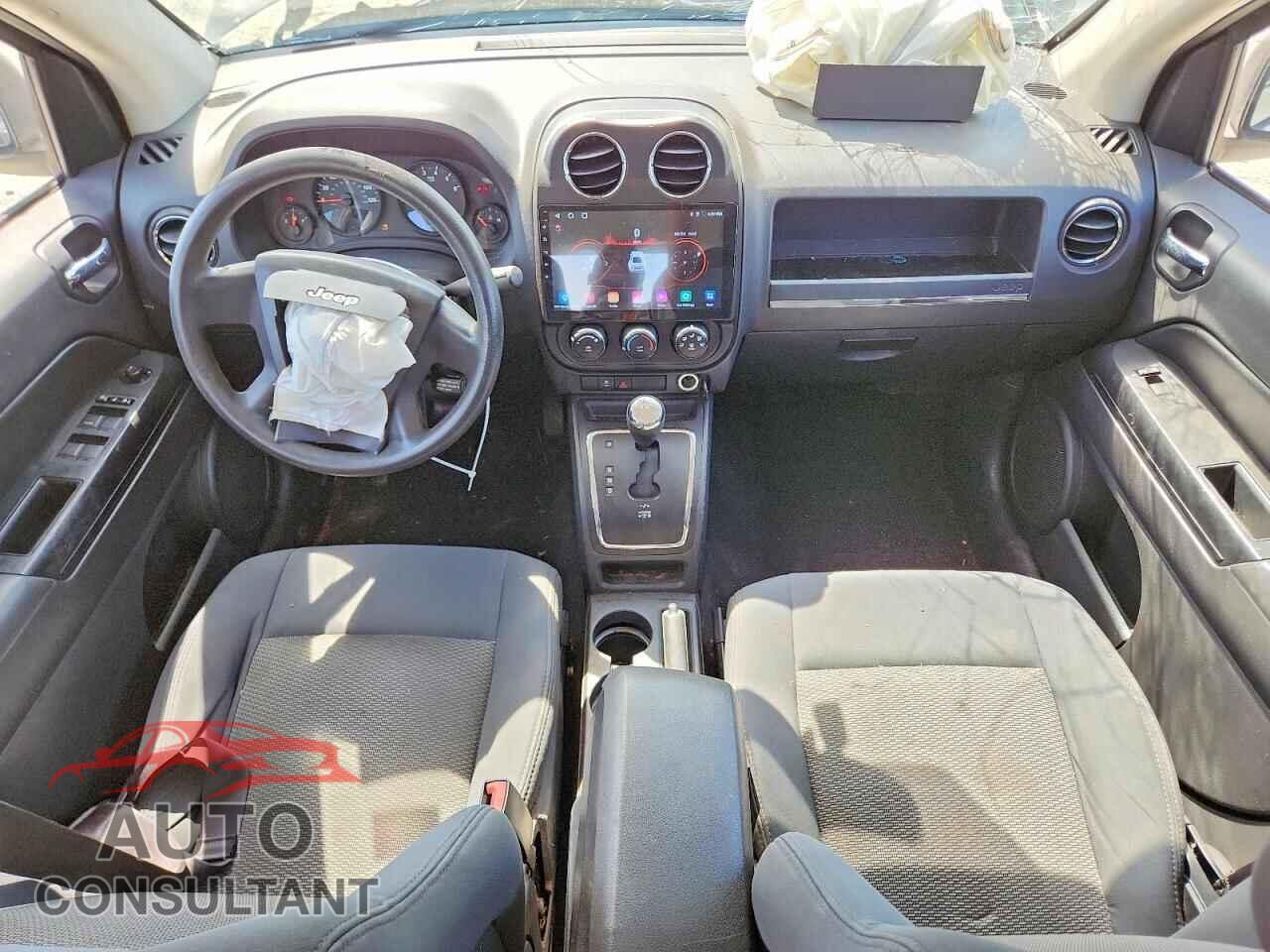 JEEP COMPASS 2010 - 1J4NT4FBXAD553725
