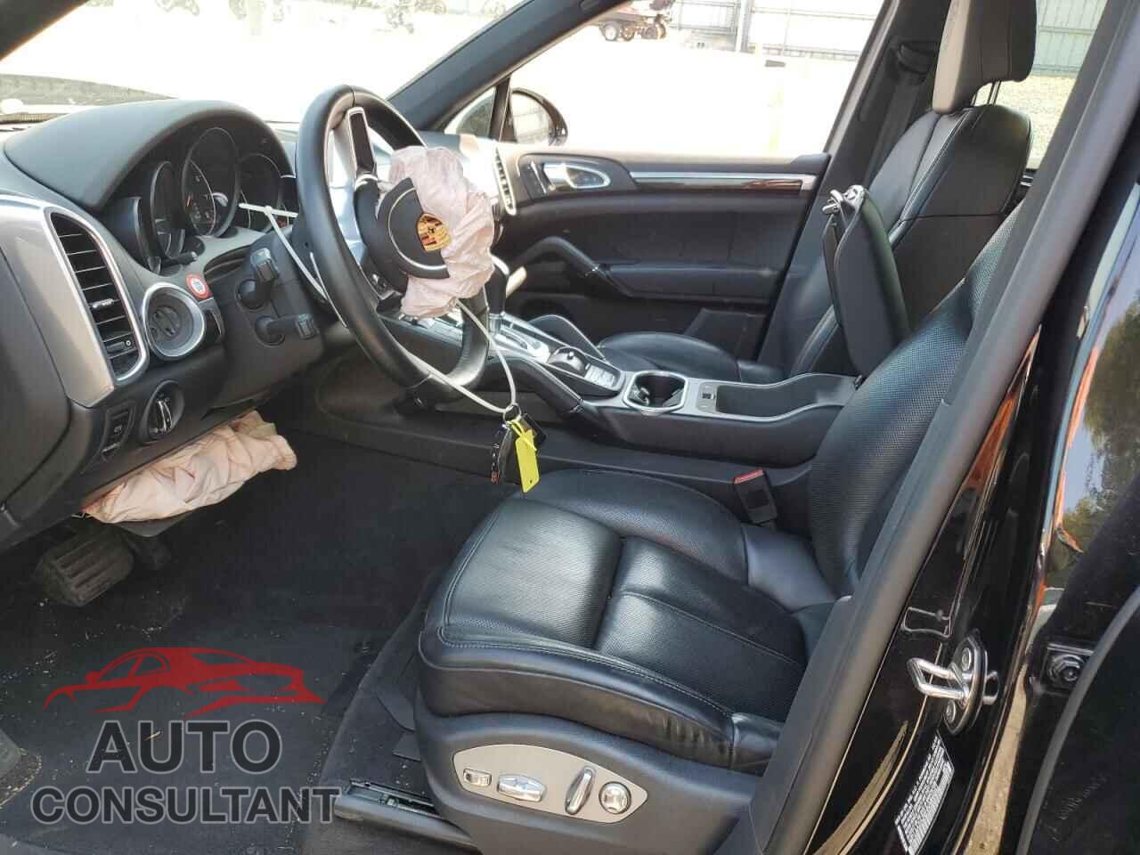 PORSCHE CAYENNE 2017 - WP1AA2A26HKA84661