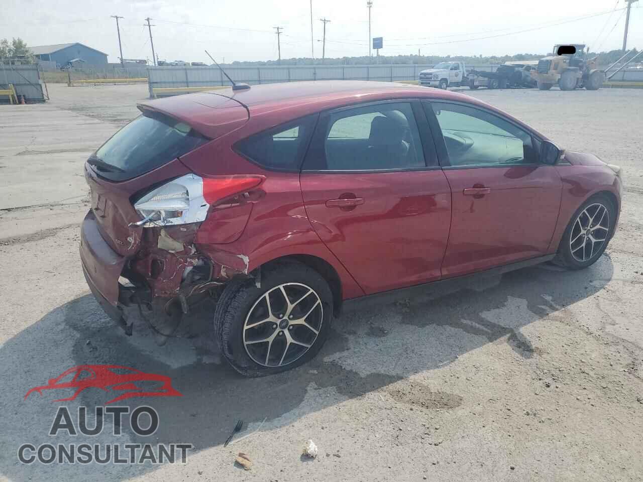 FORD FOCUS 2017 - 1FADP3M20HL336564