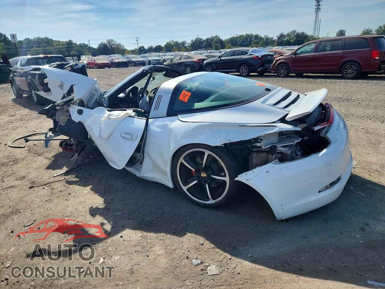 PORSCHE 911 2015 - WP0BB2A98FS135025