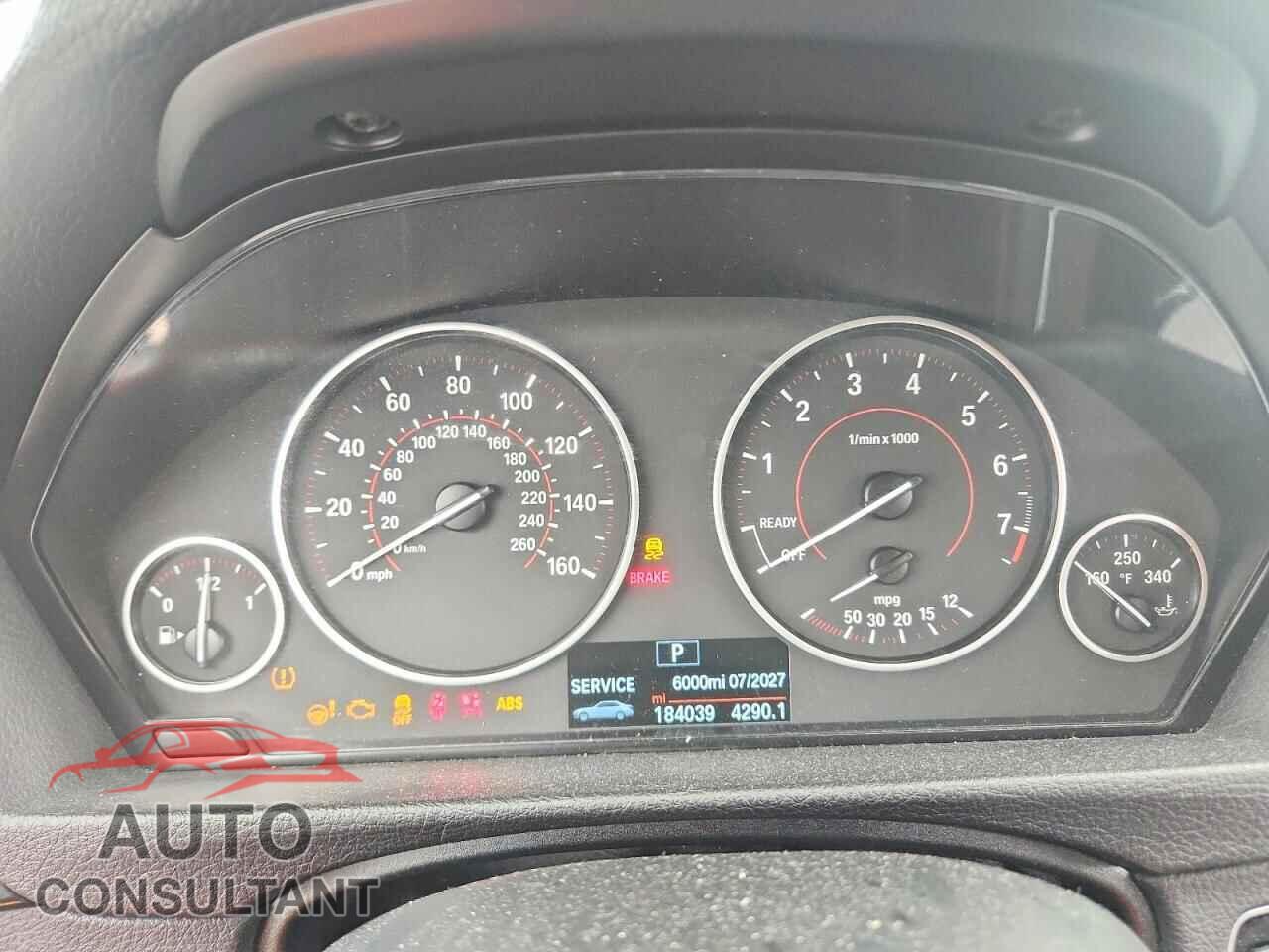 BMW 3 SERIES 2016 - WBA8E9G50GNT87914