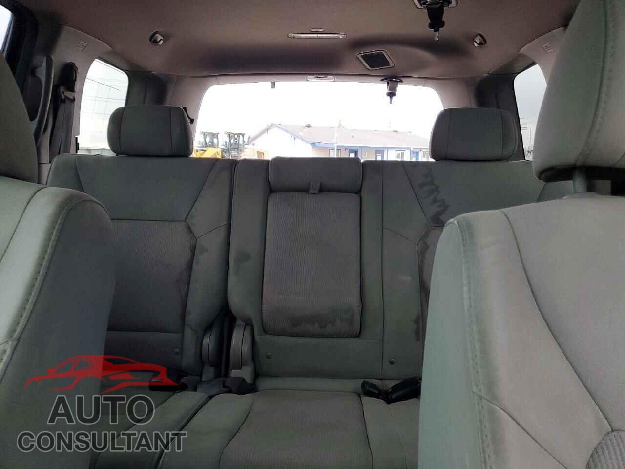HONDA PILOT 2011 - 5FNYF4H41BB034338