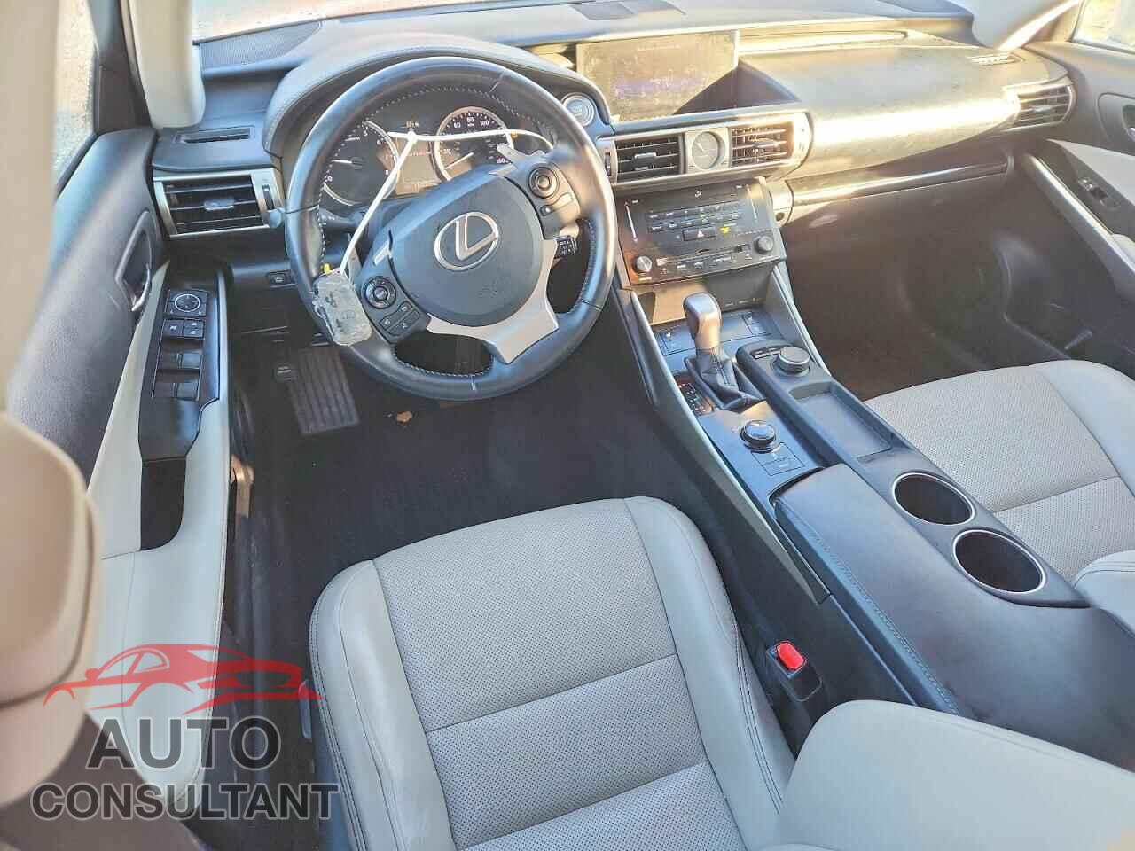 LEXUS IS 2014 - JTHCF1D29E5013819