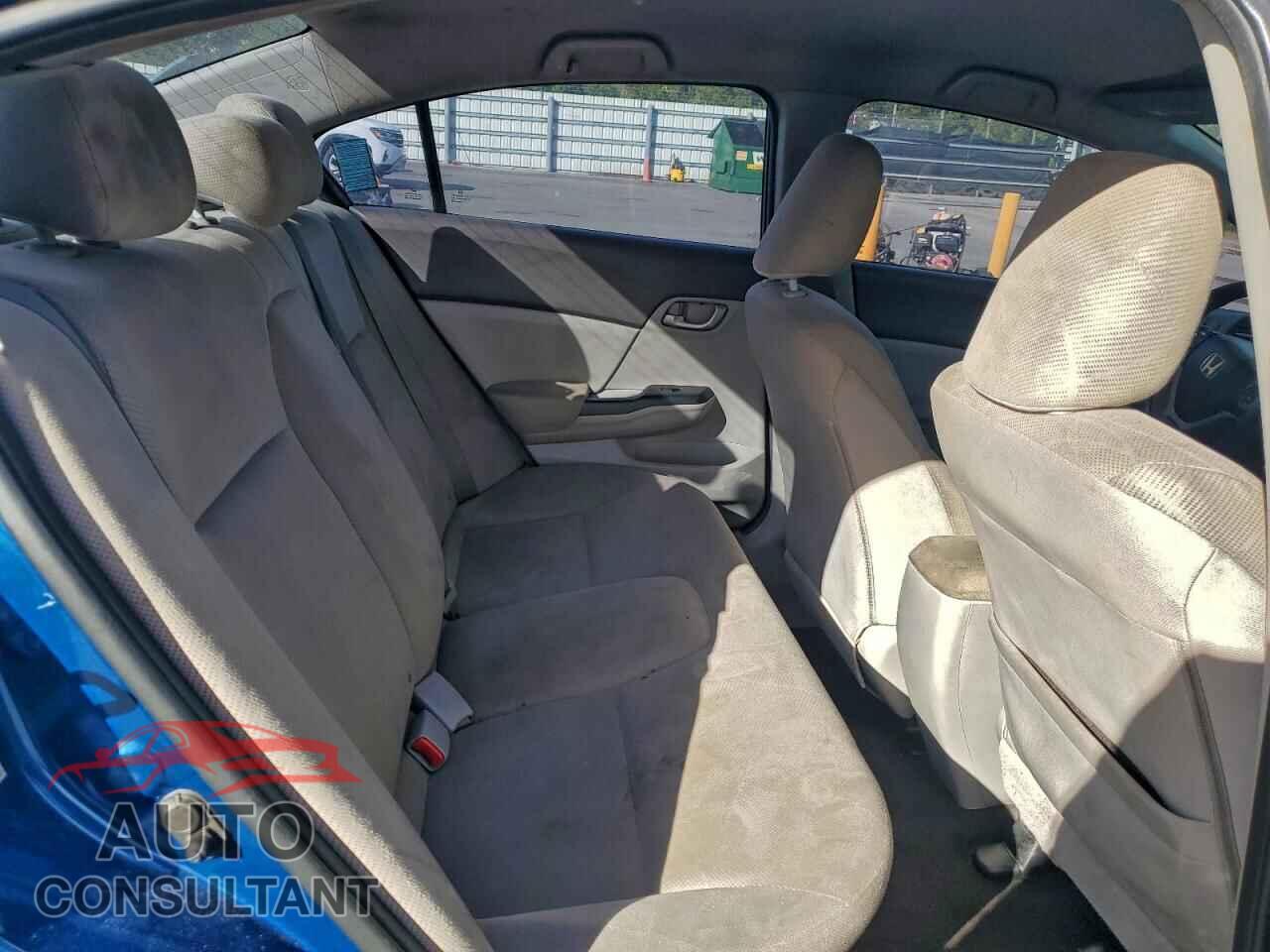 HONDA CIVIC 2012 - 2HGFB2F55CH542456