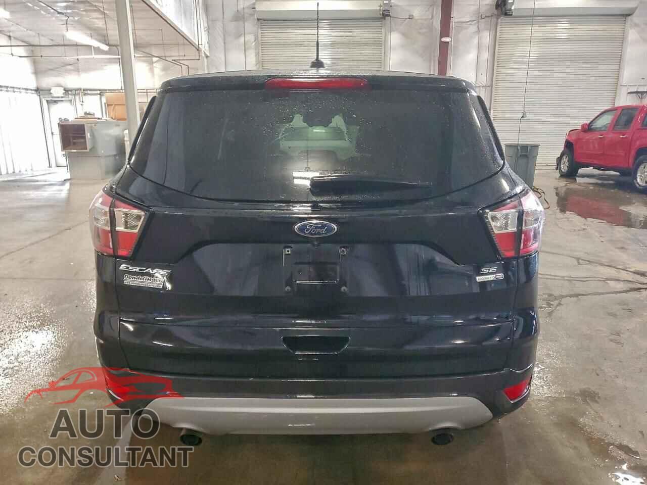 FORD ESCAPE 2017 - 1FMCU9GD9HUD02420