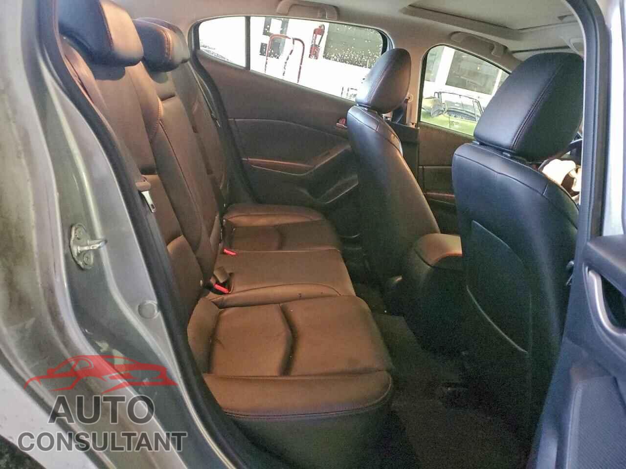 MAZDA 3 2014 - JM1BM1W72E1108564