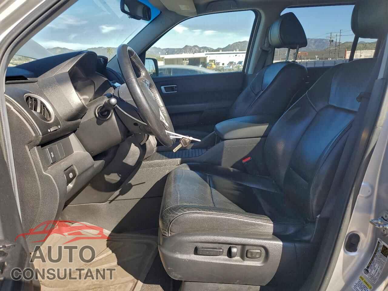 HONDA PILOT 2013 - 5FNYF3H53DB015571