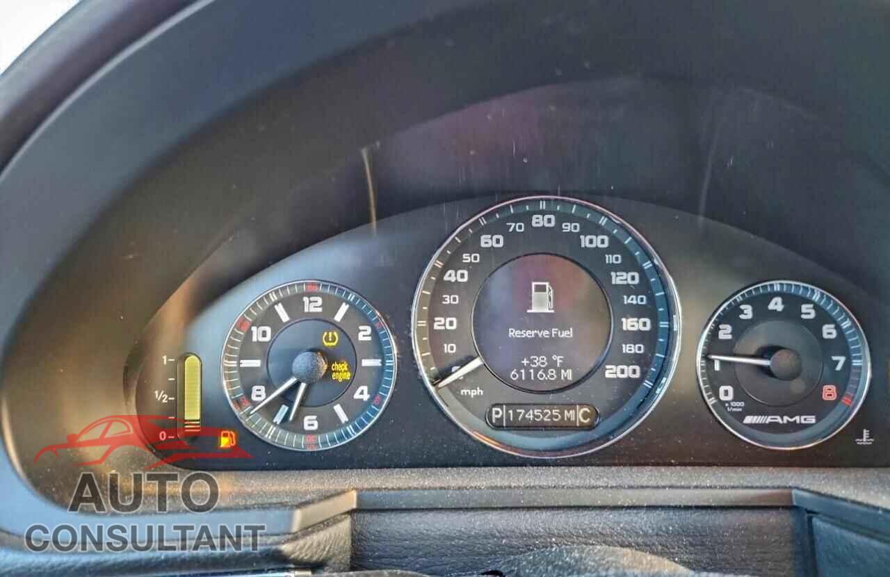 MERCEDES-BENZ E-CLASS 2009 - WDBUF77X89B392379