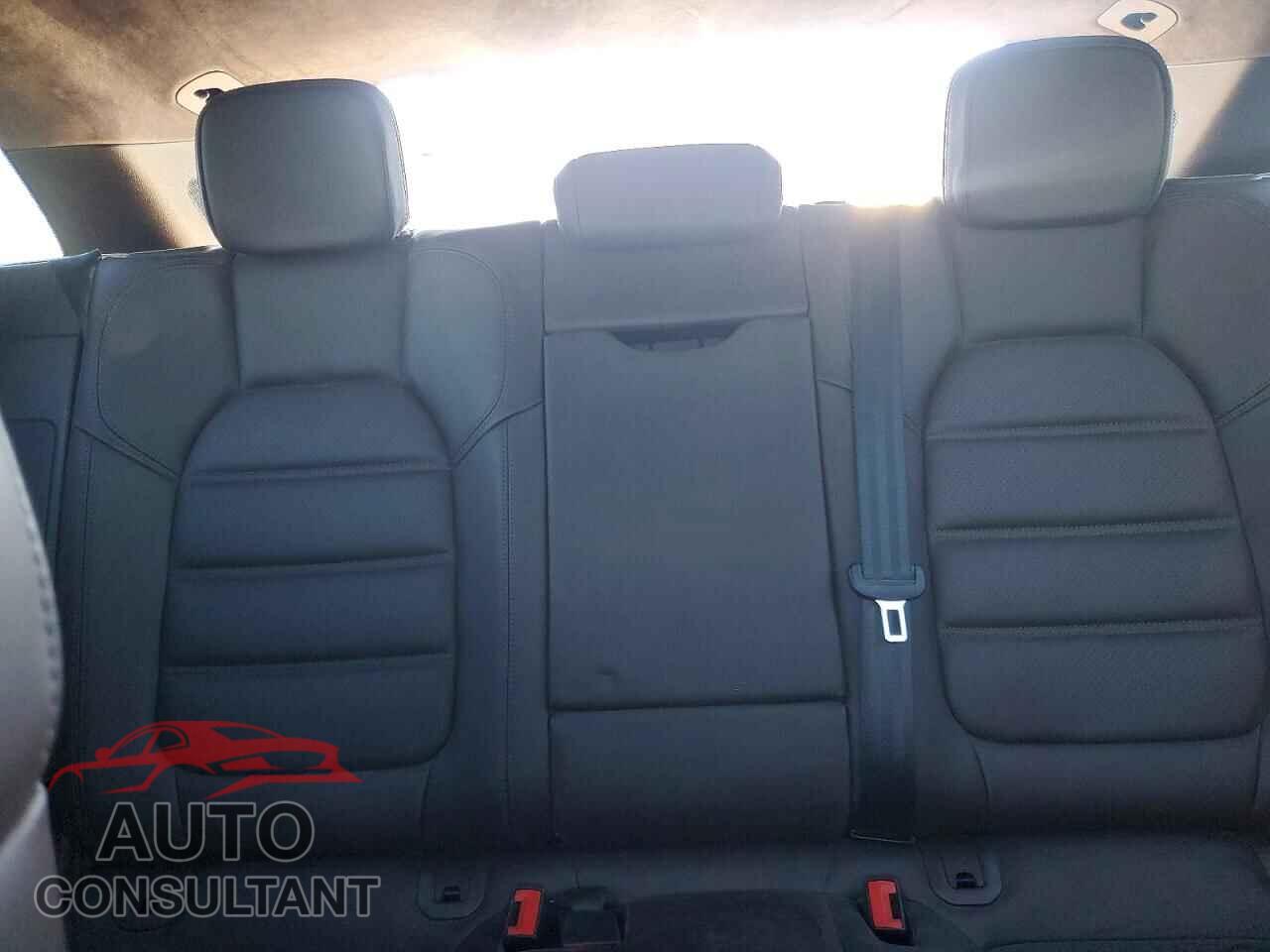 PORSCHE MACAN 2016 - WP1AF2A50GLB95047