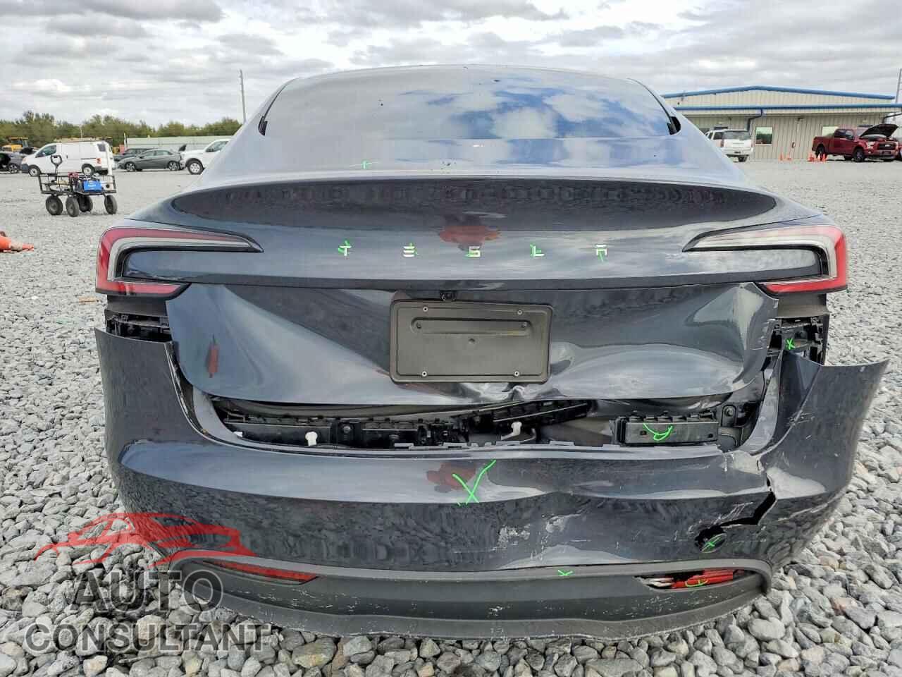 TESLA MODEL 3 2025 - 5YJ3E1EAXSF968097