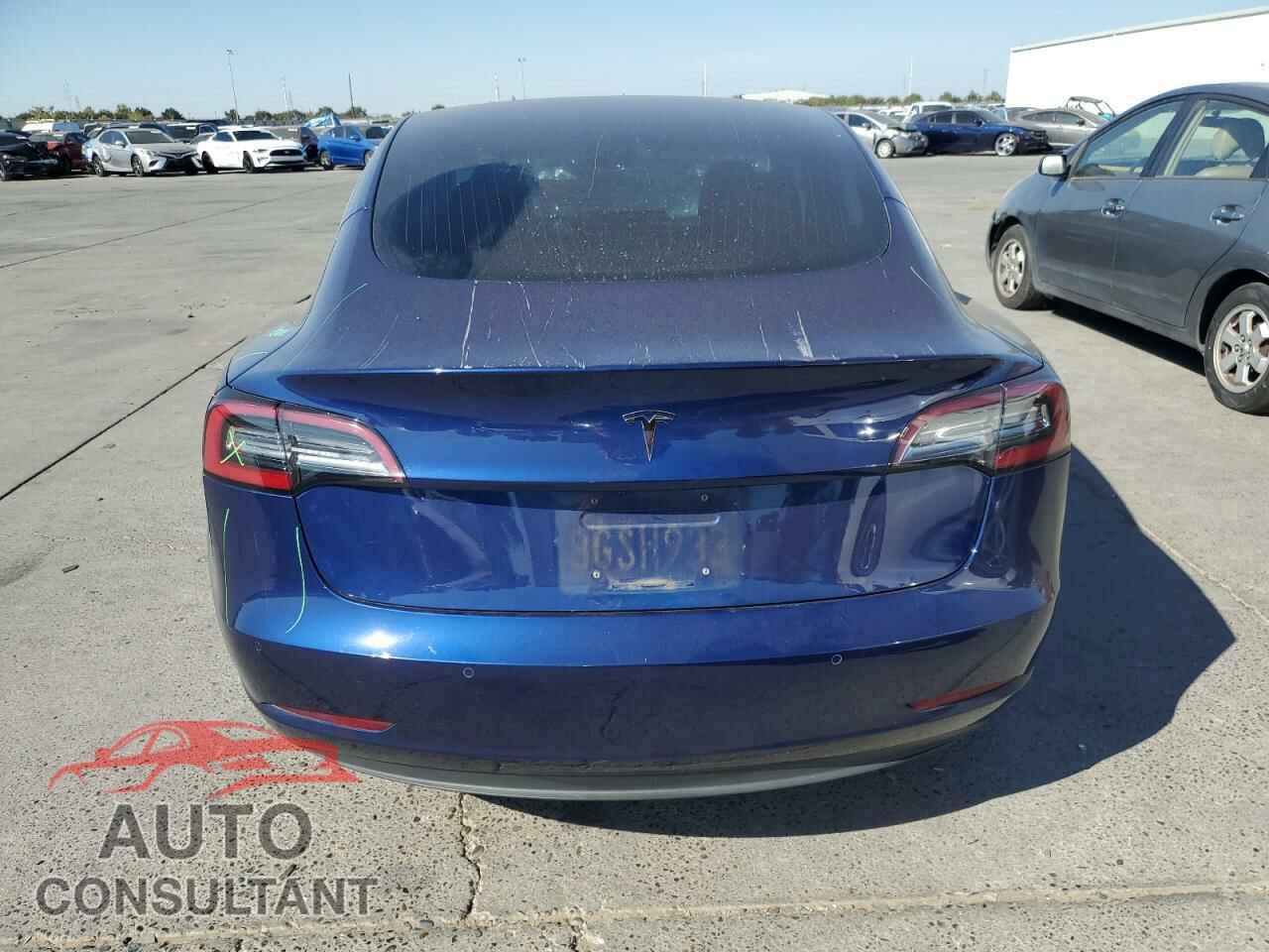 TESLA MODEL 3 2018 - 5YJ3E1EA6JF118031