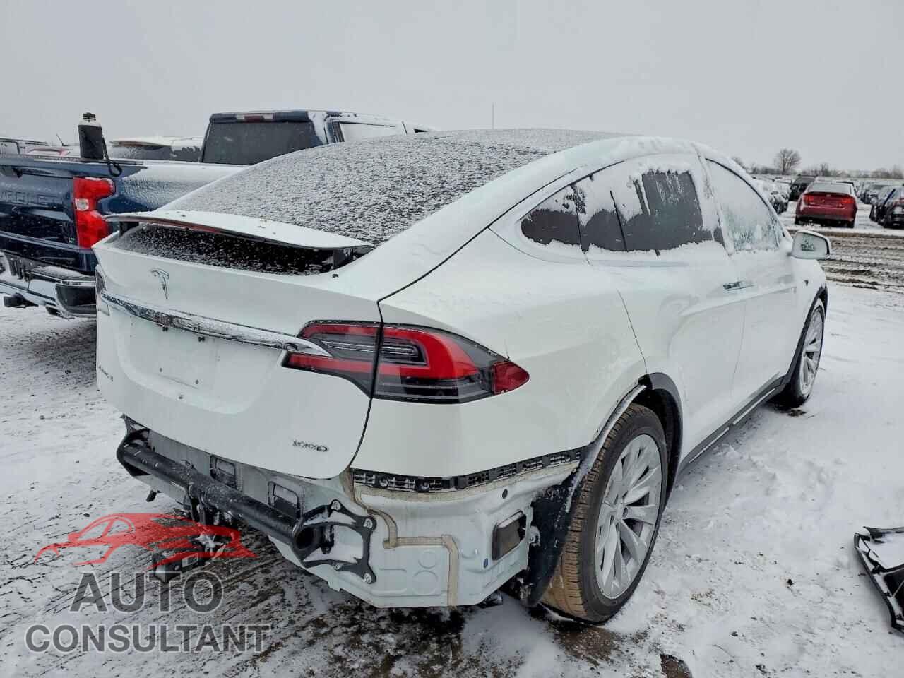 TESLA MODEL X 2018 - 5YJXCBE27JF138505