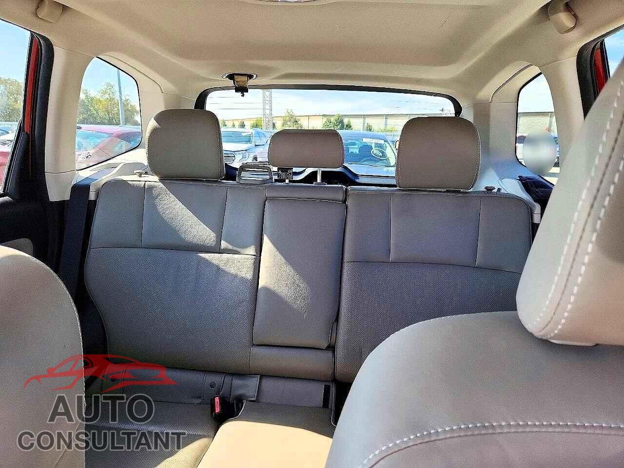 SUBARU FORESTER 2015 - JF2SJAKC4FH564975