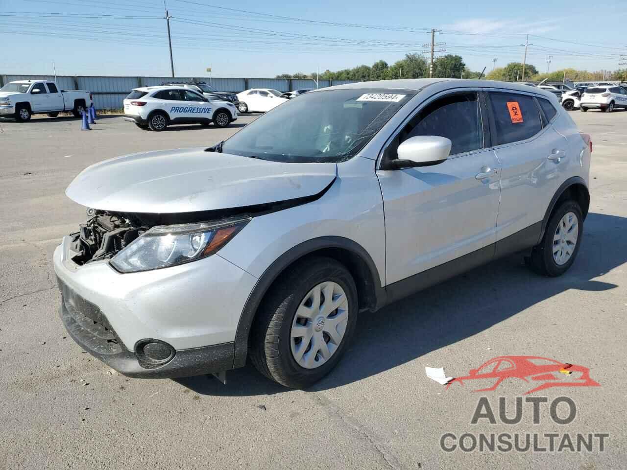 NISSAN ROGUE 2018 - JN1BJ1CR5JW258943