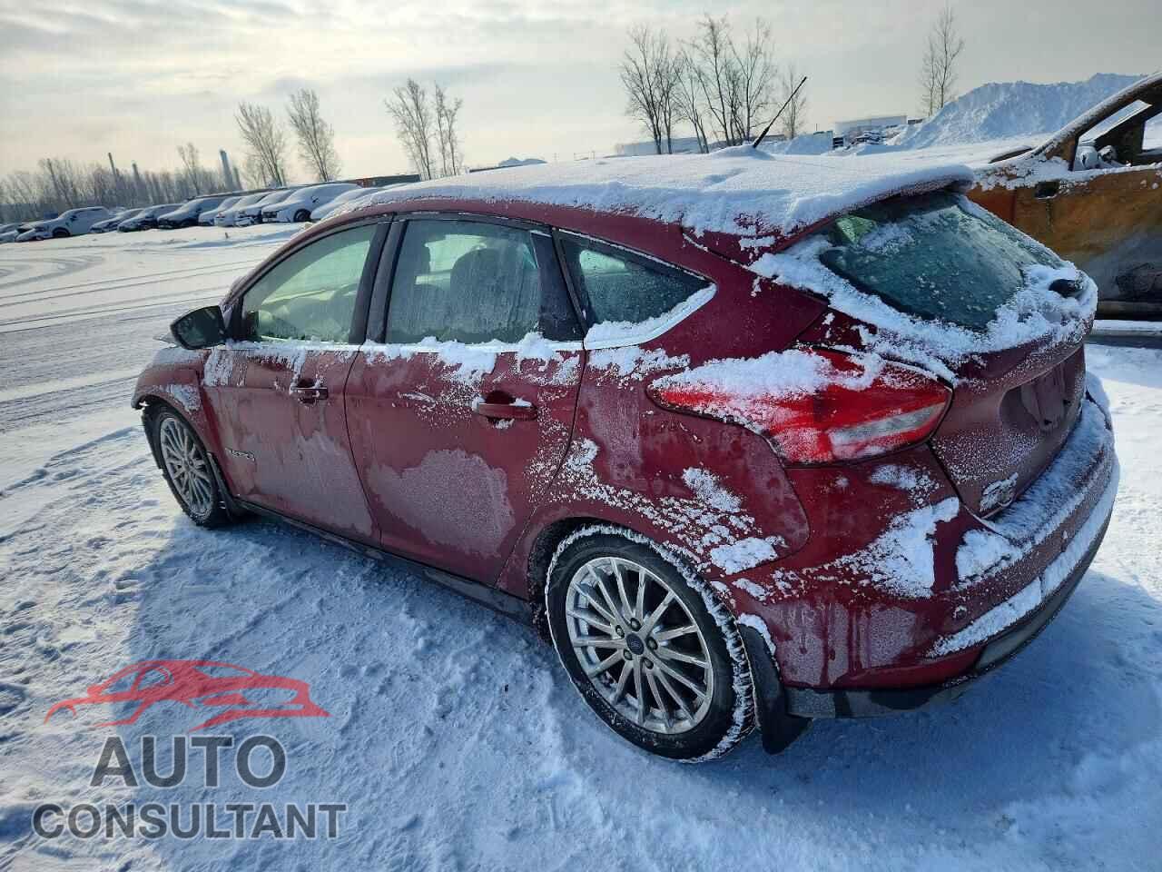 FORD FOCUS 2017 - 1FADP3R48HL261056