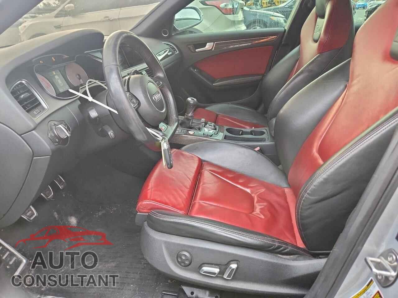 AUDI S4/RS4 2014 - WAUDGAFLXEA126563