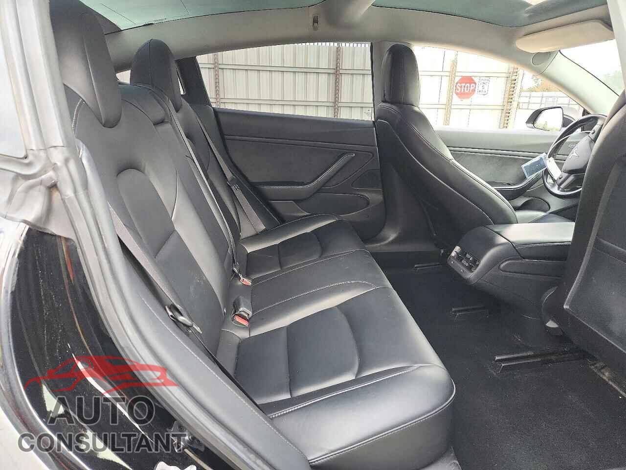 TESLA MODEL 3 2019 - 5YJ3E1EA4KF297901