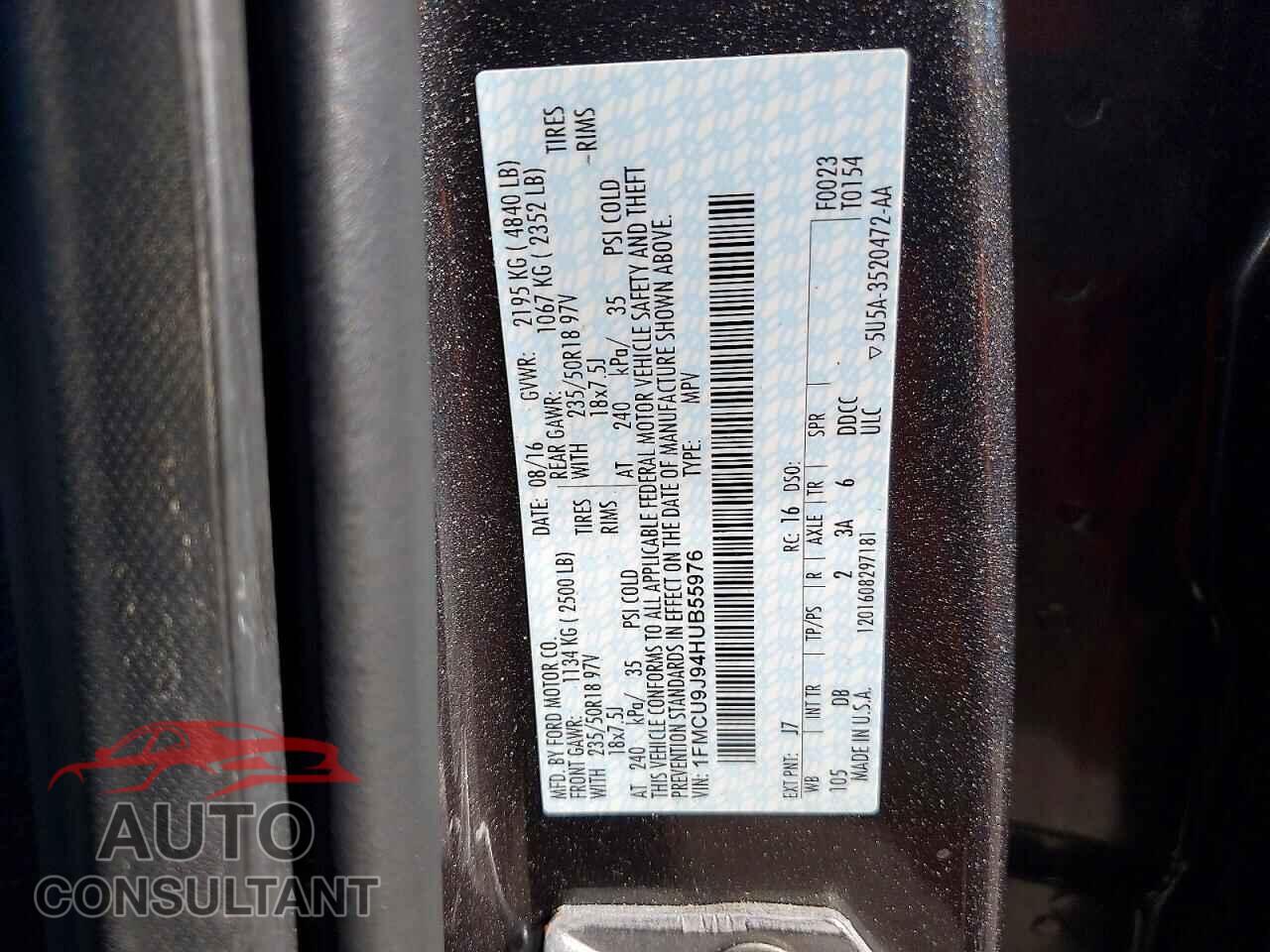 FORD ESCAPE 2017 - 1FMCU9J94HUB55976