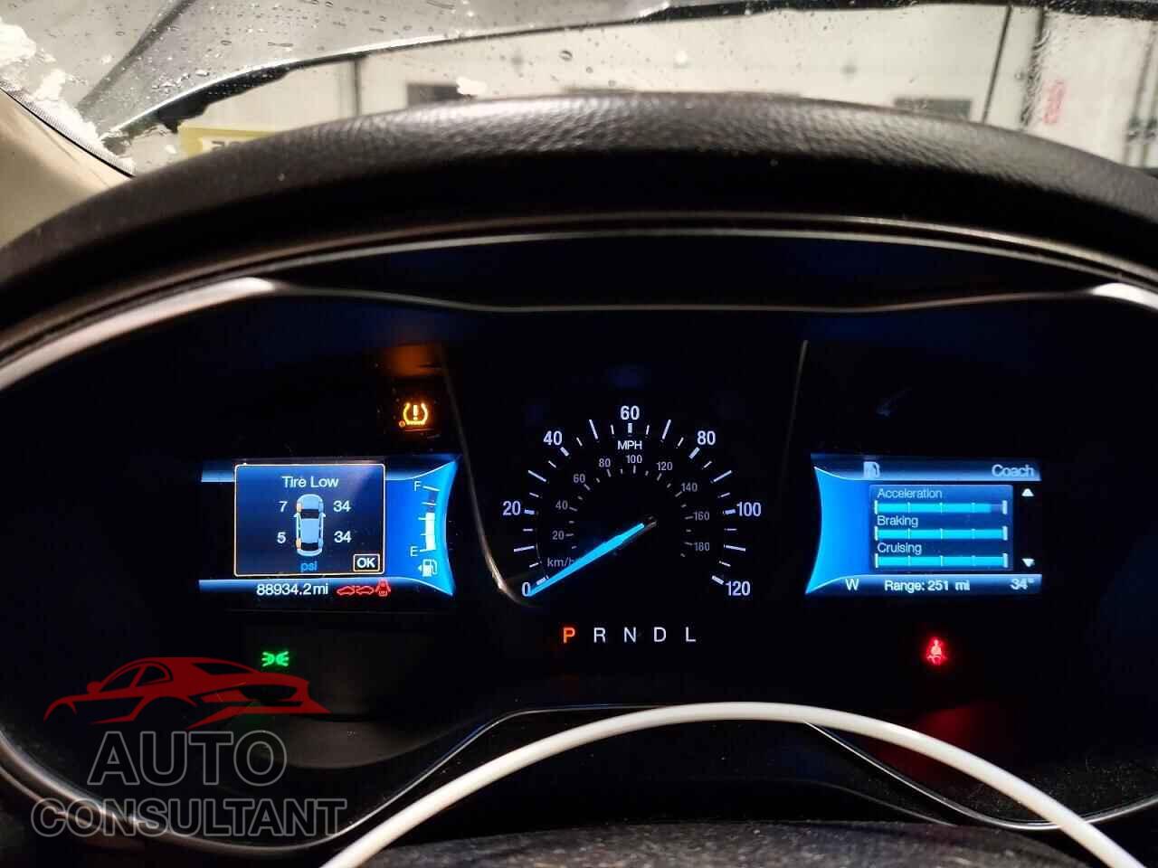FORD FUSION 2018 - 3FA6P0UU0JR216313