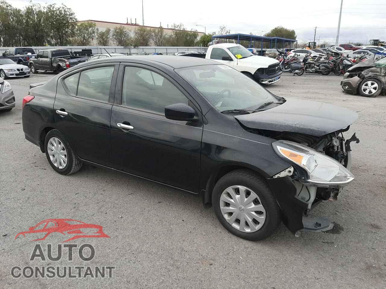 NISSAN VERSA 2017 - 3N1CN7AP8HL885035