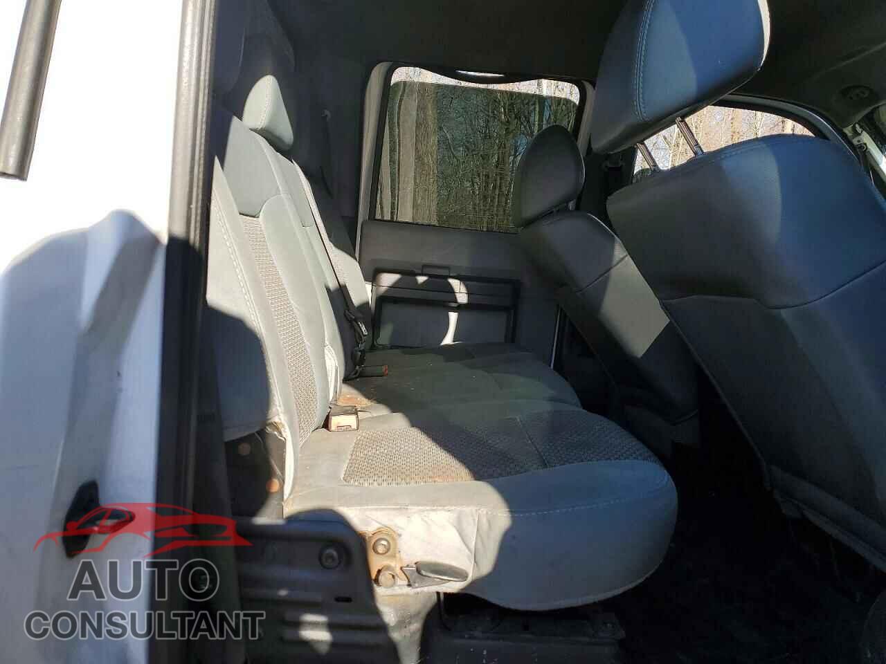 FORD F250 2011 - 1FT7W2BT5BED11395