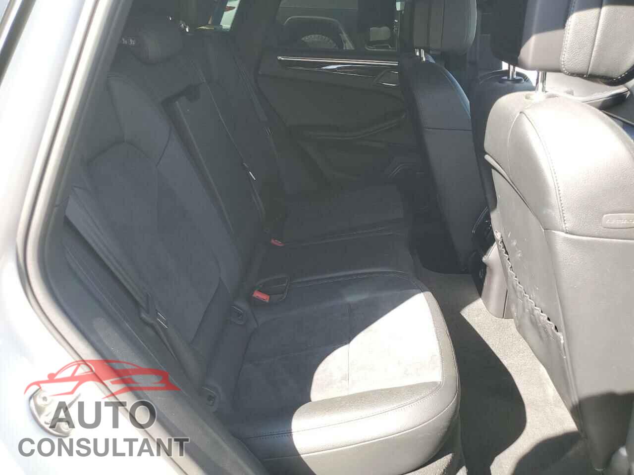 PORSCHE MACAN 2017 - WP1AA2A50HLB80225