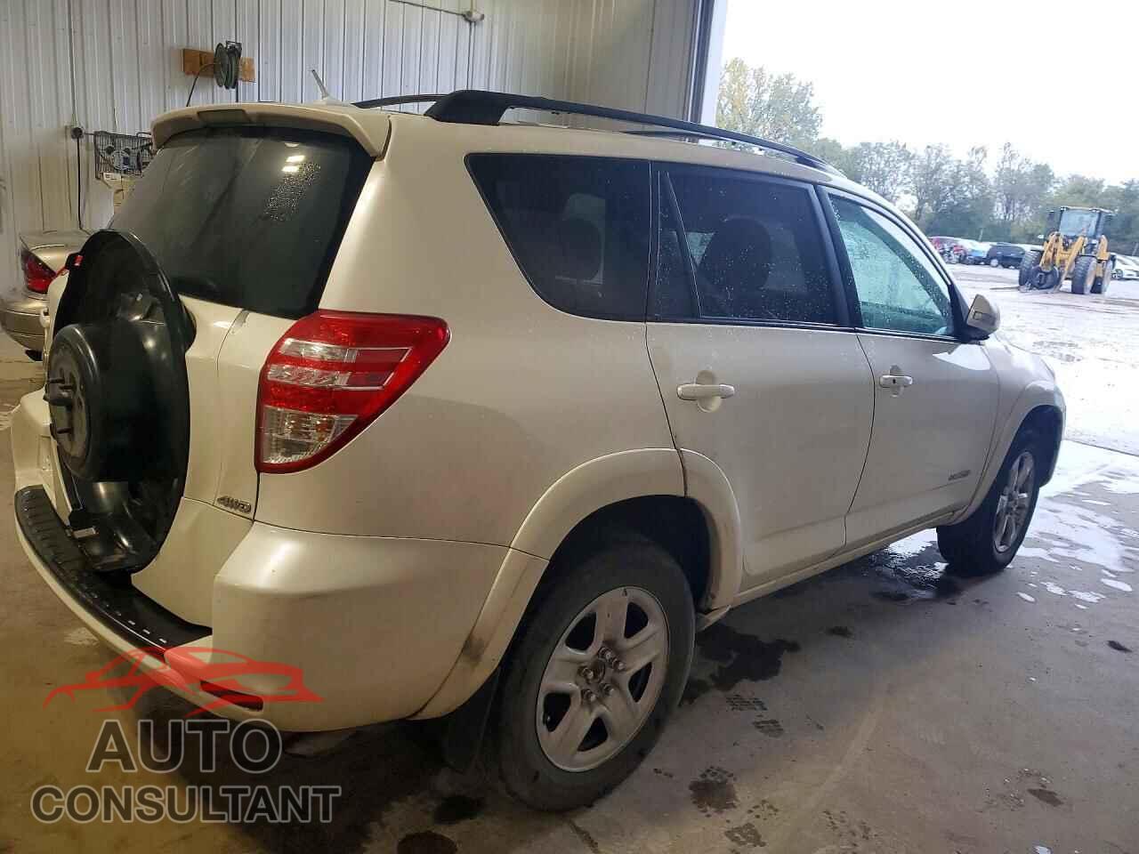 TOYOTA RAV4 2011 - 2T3DK4DV2BW044136