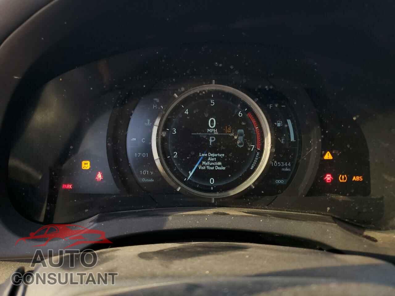 LEXUS IS 2017 - JTHBA1D28H5050973