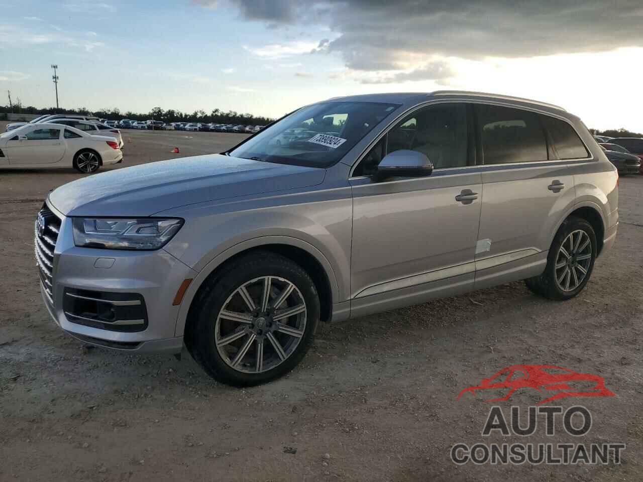 AUDI Q7 2018 - WA1VAAF70JD017365