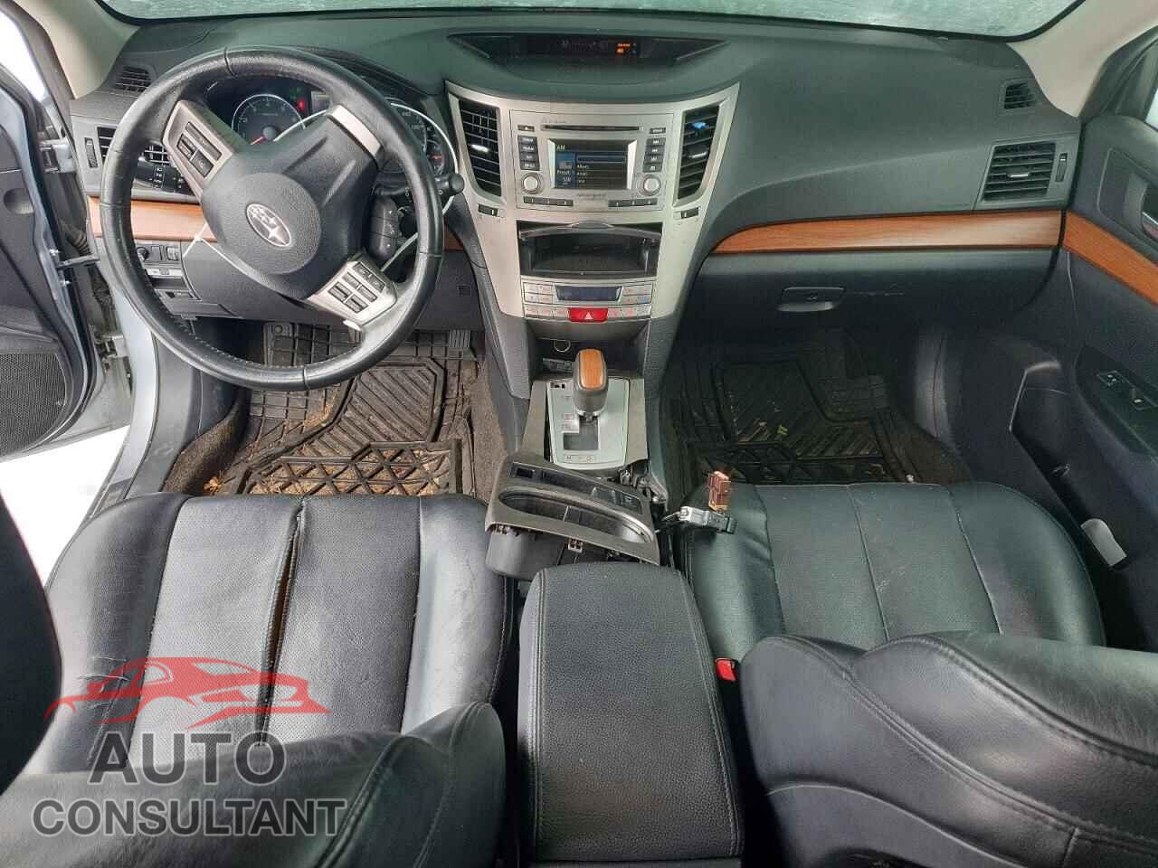 SUBARU OUTBACK 2013 - 4S4BRBKC1D3301815