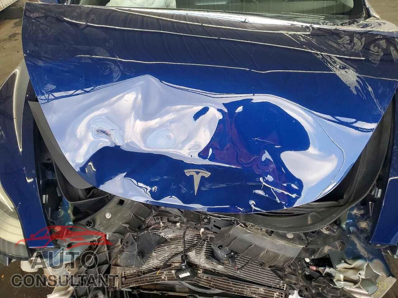 TESLA MODEL 3 2018 - 5YJ3E1EAXJF015601