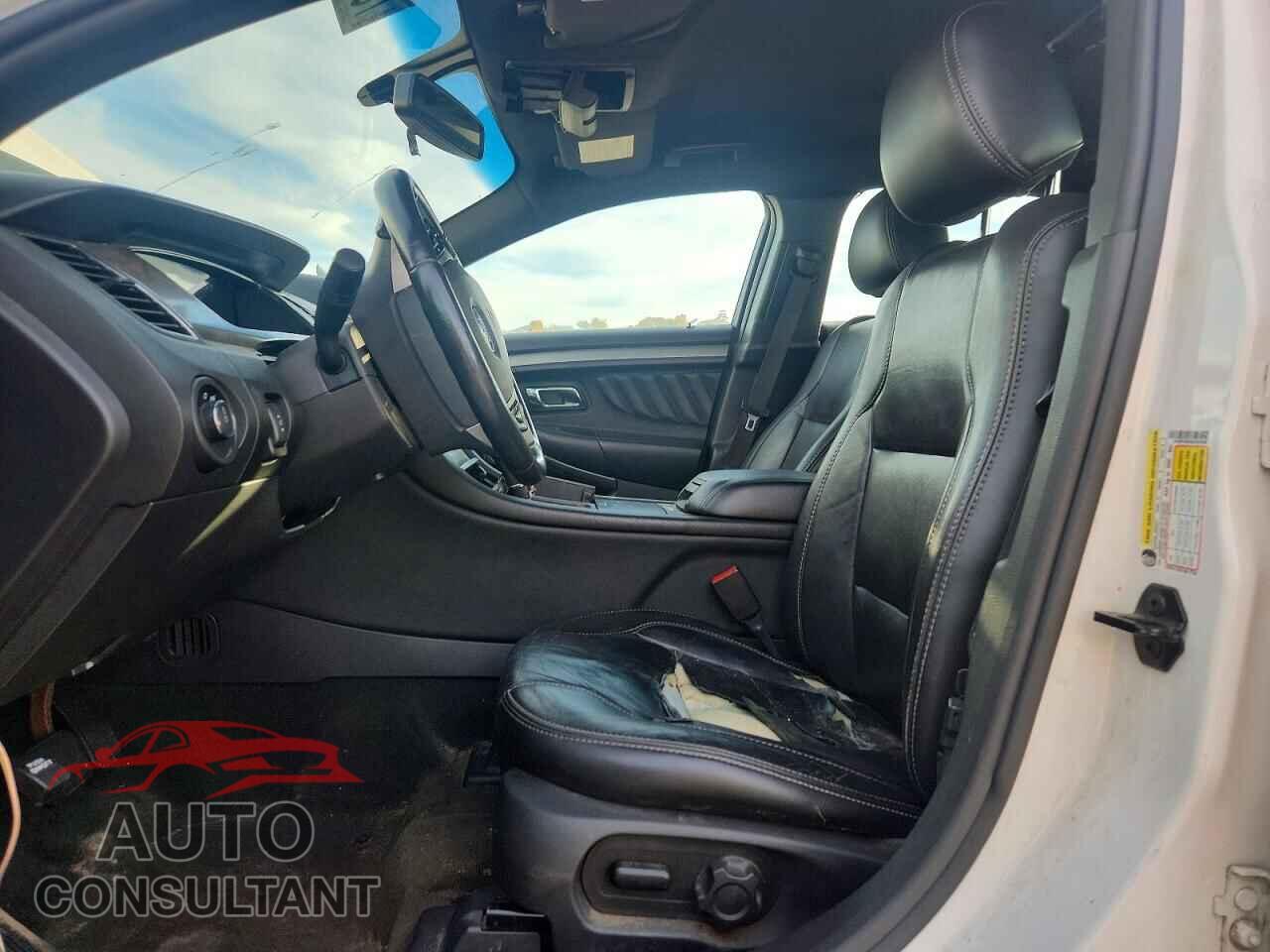 FORD TAURUS 2013 - 1FAHP2E85DG207530