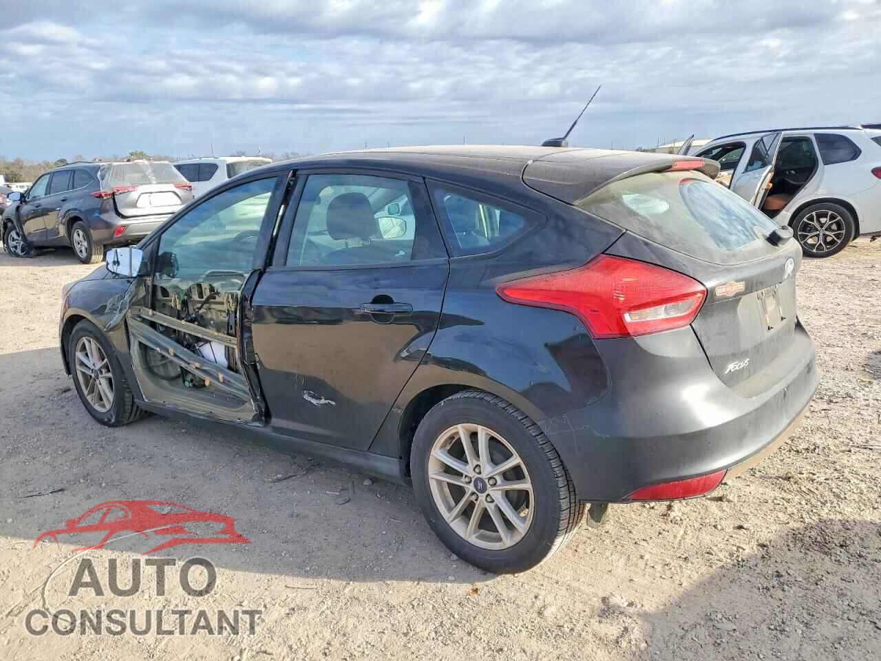 FORD FOCUS 2017 - 1FADP3K20HL217237