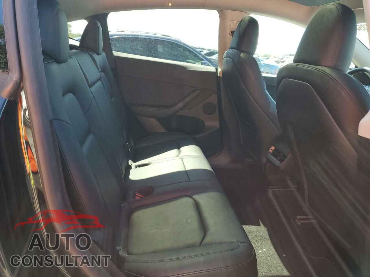 TESLA MODEL Y 2023 - 7SAYGDEF4PF854006